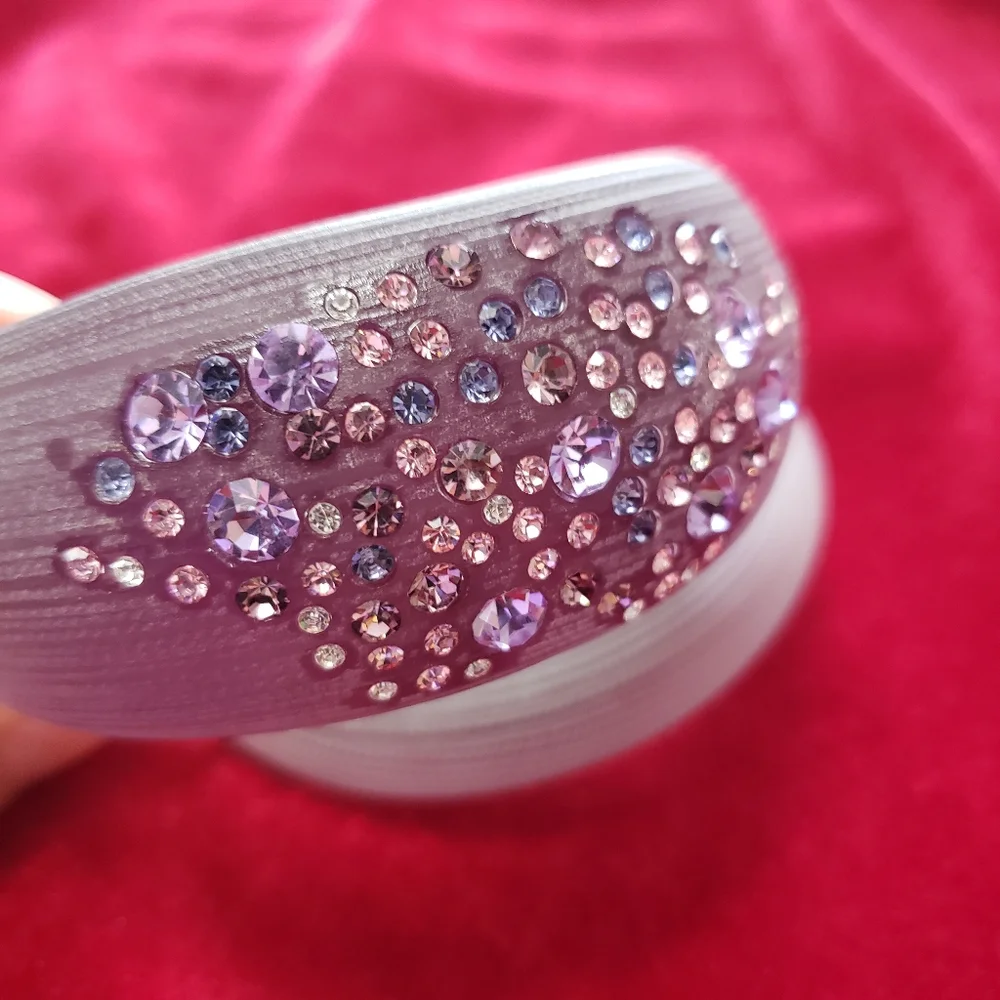Vintage Purple Plum Carved LUCITE with Rhinestones WIDE Tapered Bangle Bracelet - Picture 13 of 16